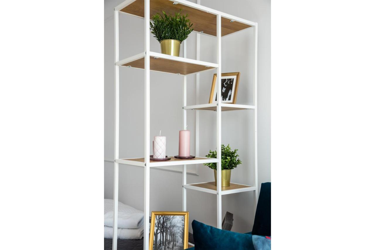 Metro Dworzec Gdanski Elegant Studio Apartment Varşovia Exterior foto